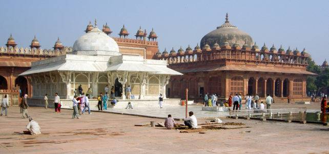 Fatehpur Sikri Agra Dargah Timings, Entry Fee and History