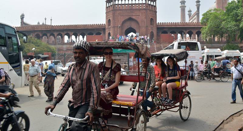 Old Delhi Rickshaw Tour With Taj Mahal