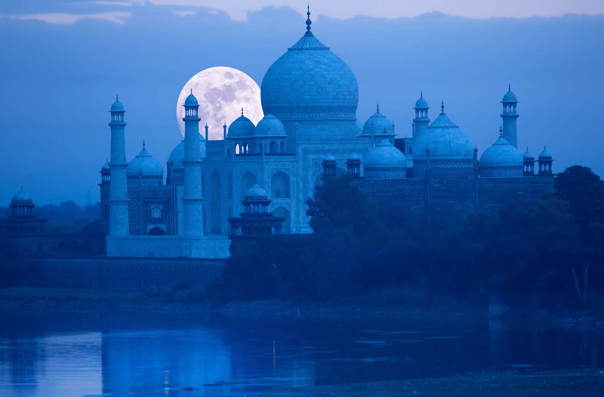 Best Time to Visit the Taj Mahal at Night